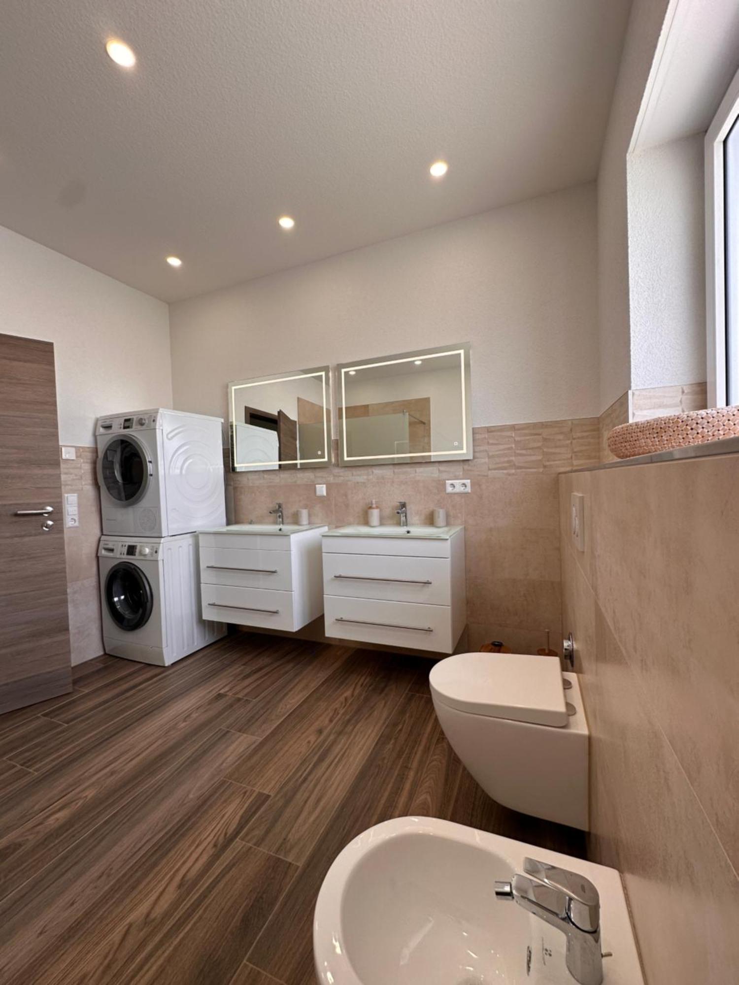 Amao-Obsidian I 120Qm I Elegantes Business- & Familienapartment I 3 Schlafzimmer I Kingsize Betten Schwanau Exterior foto